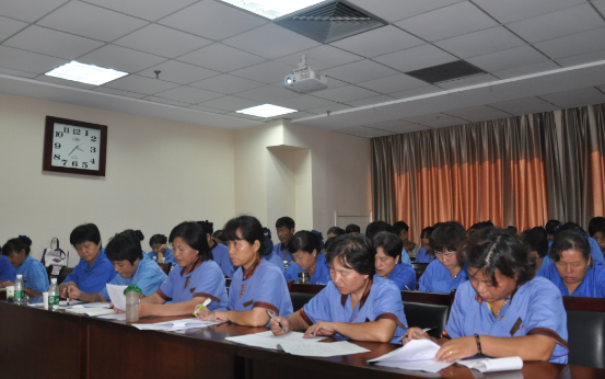 加強職業(yè)培訓 提升服務(wù)技能