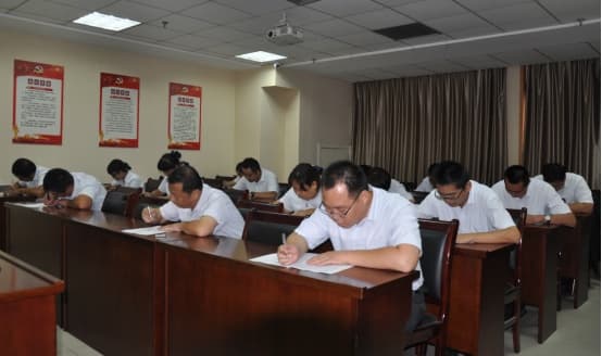 濟(jì)南連心物業(yè)有限公司舉行2018下半年管理人員規(guī)章制度考試