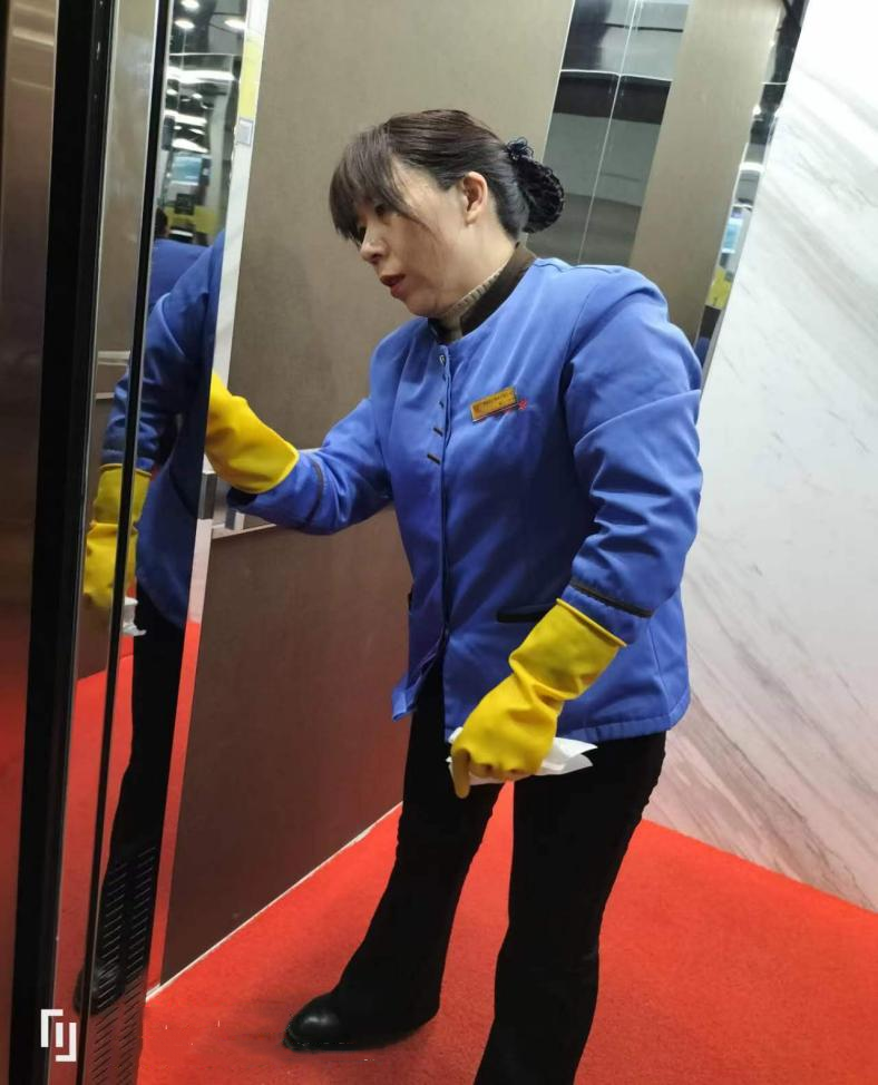 基層榜樣的力量 ----濟南連心物業(yè)有限公司駐中車(chē)風(fēng)電保潔張志梅