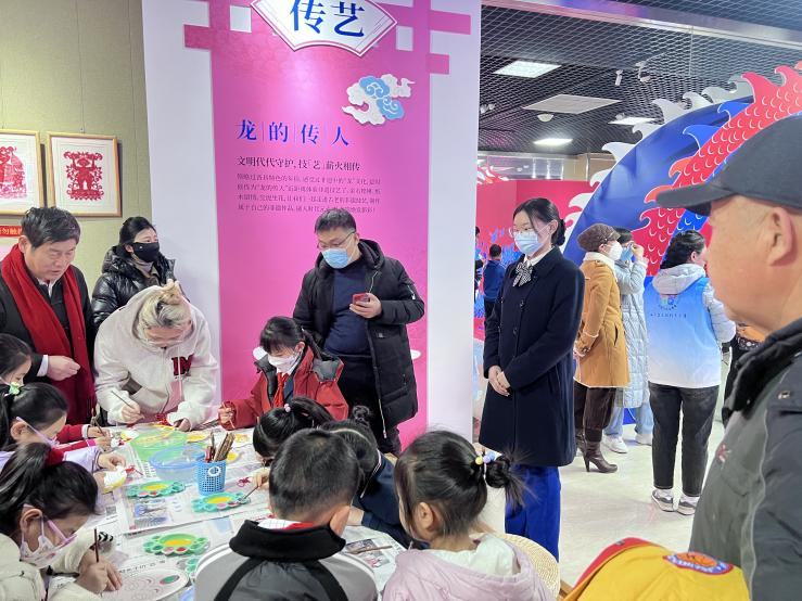 有一種年味叫做春節我在崗 ——致敬省文化館項目春節期間堅守崗位連心人