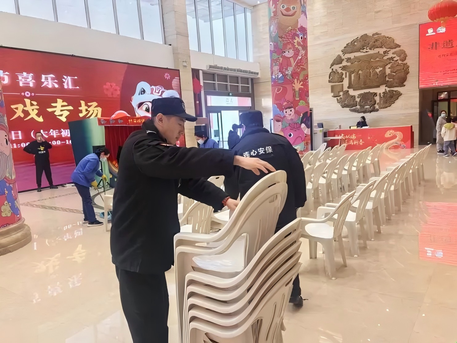 春節我在崗，服務(wù)不打烊——致敬省文化館項目春節期間堅守崗位連心物業(yè)人